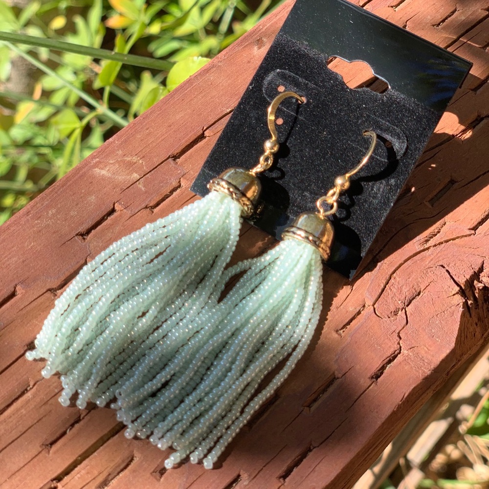 Green Mint Beaded Earrings - Picture 2 of 2